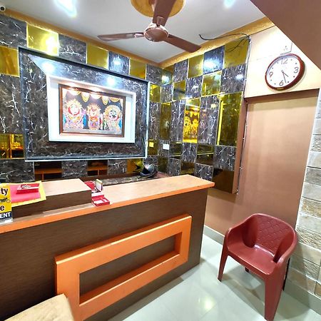 Goroomgo Sahoo Palace Puri - Prime Location Near Sea Beach - Excellent Service With Parking Facilities Exterior photo